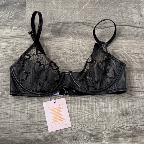 Savage X Fenty Black Heart Lace Bra - Picture 1 of 5